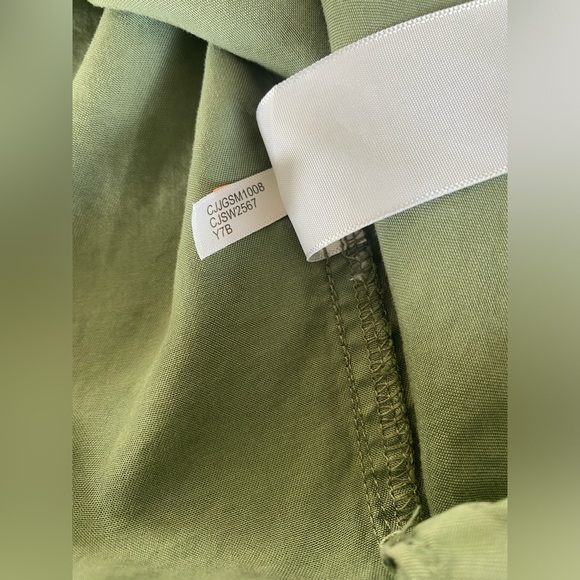 Calvin Klein Women's Split Hem Button Down Shirt with Roll Tab Sleeves - Picture 8 of 9